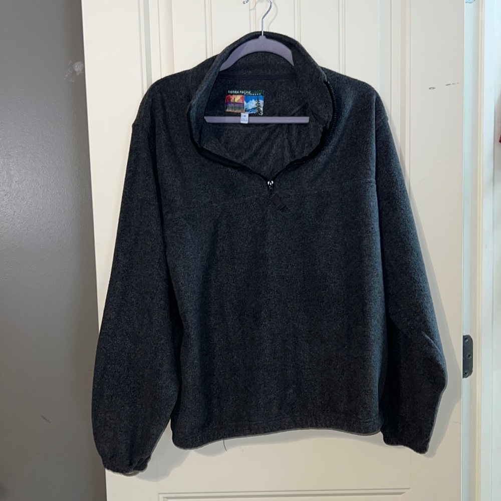 Fleece 1/4 zip, pullover with pockets
